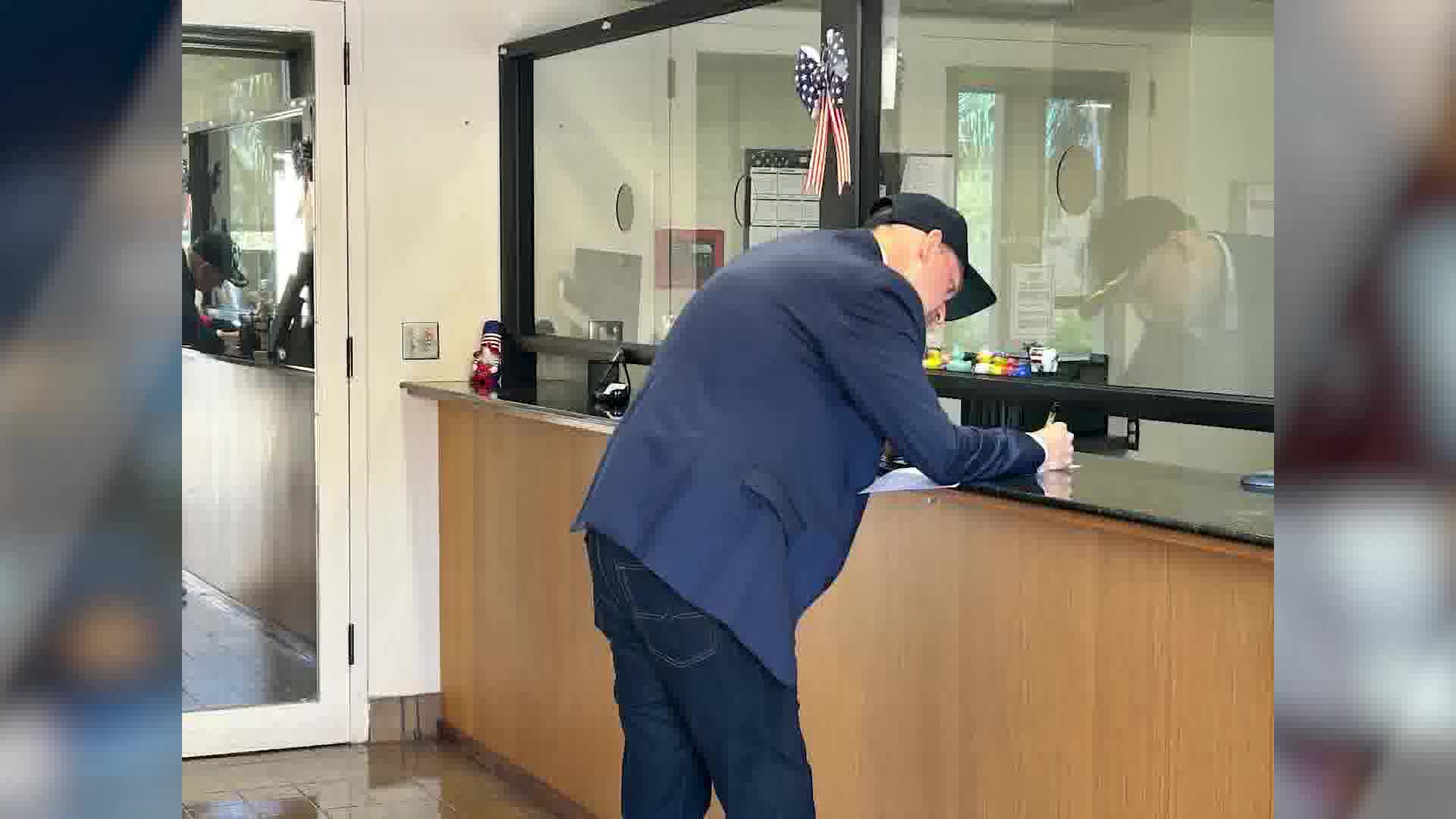24th Congressional District Candidate Changes Political Status
