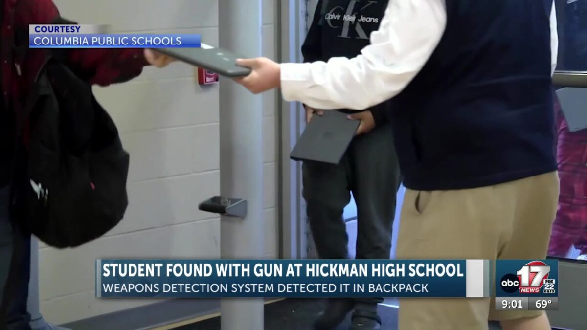 Student found with gun at Hickman High School