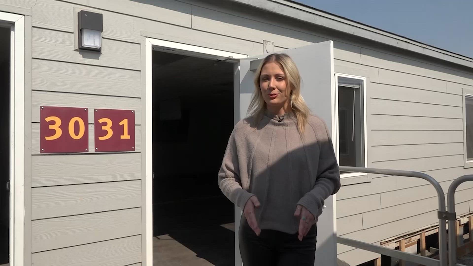 Redmond High School students begin school year in portable classrooms amid construction delays