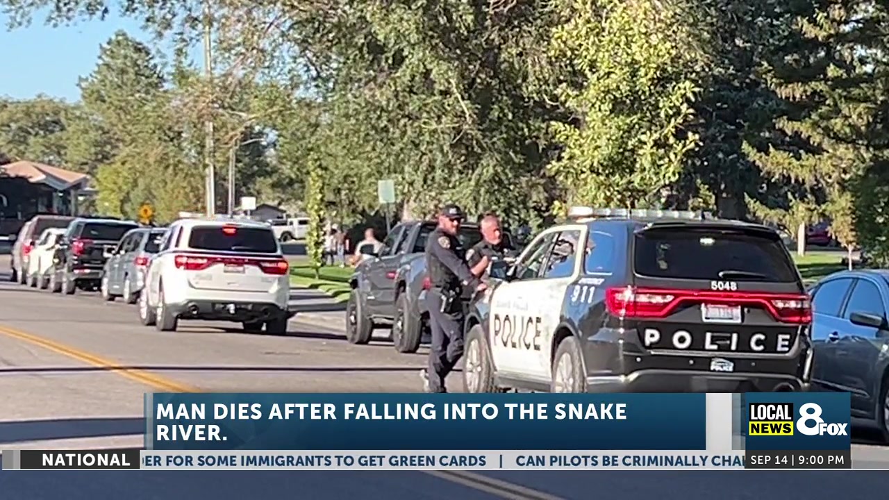 Man dies after being rescued from the Snake River