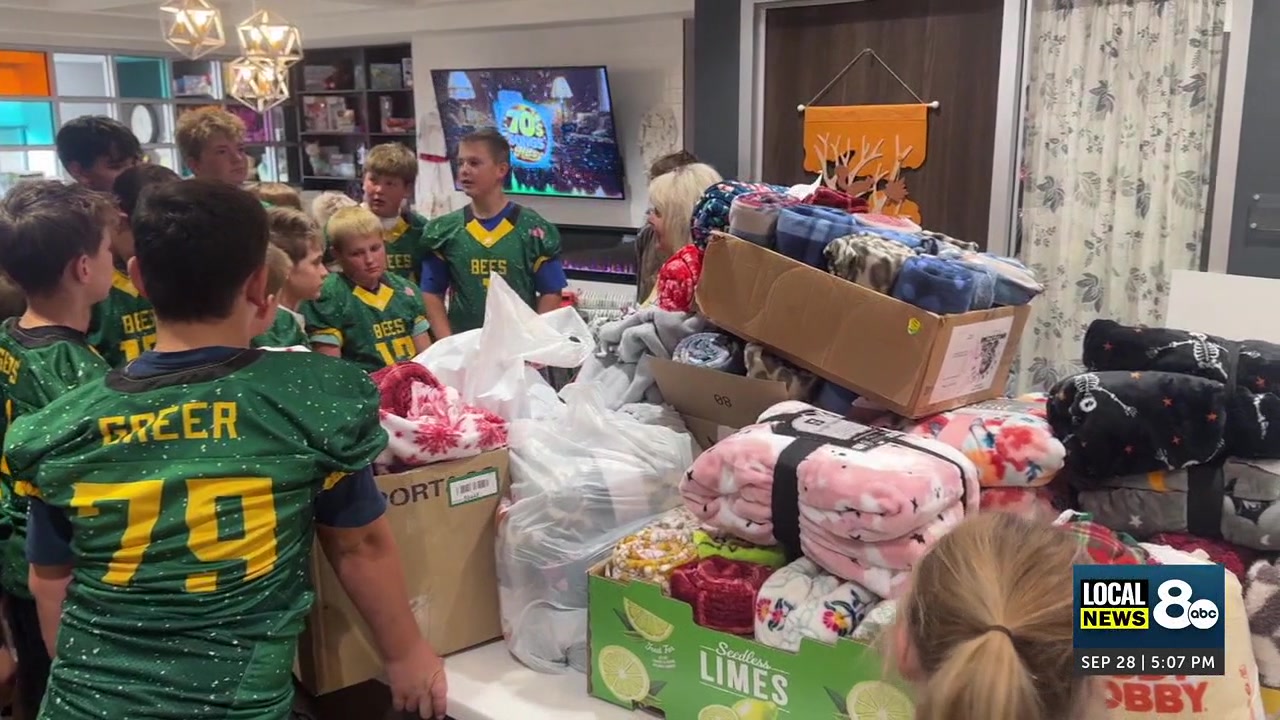 Bonneville Grid Kid Gold Team donates 104 blankets to EIRMC’s Ronald McDonald Family Room