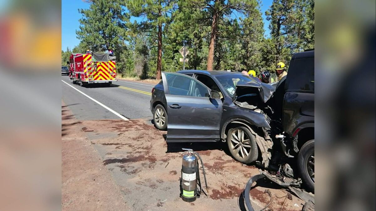 One critically injured in Sisters three-vehicle crash near Highway 20