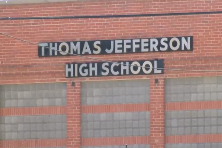 El Paso police apprehend man at Jefferson Silva High School