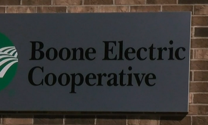 Boone Electric sends 10 lineworkers to Alabama