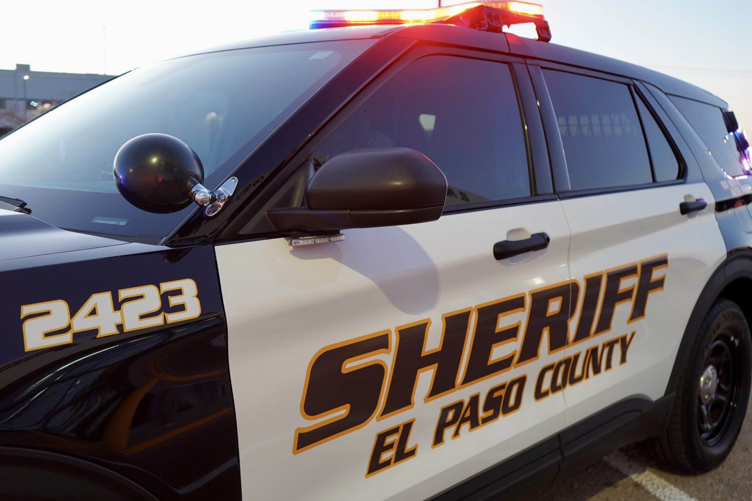 Odessa teen dies in El Paso crash involving 18-wheeler