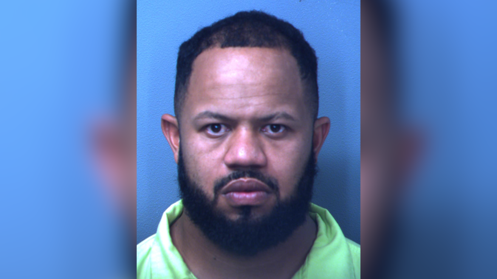 El Paso man arrested for alleged vehicle theft