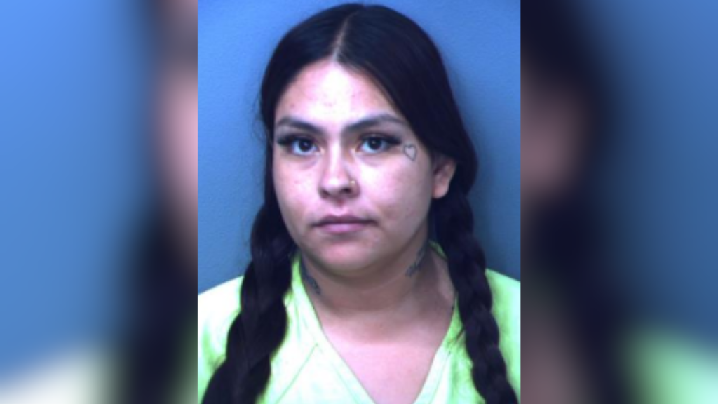 El Paso woman arrested on DWI warrant