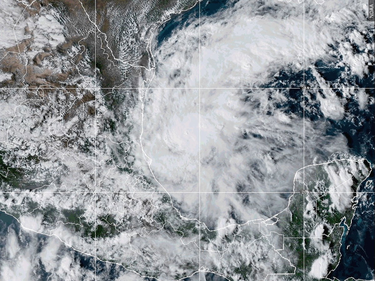 Beach cameras show approach of Hurricane Isaias