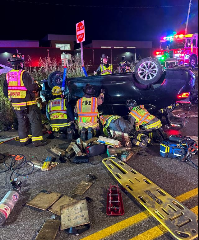 Cyclist brought to hospital after Saturday night crash