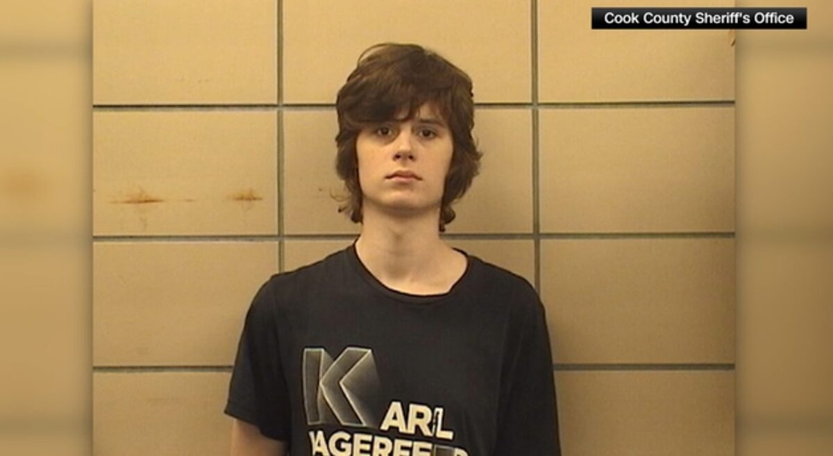 A teenager in Palatine