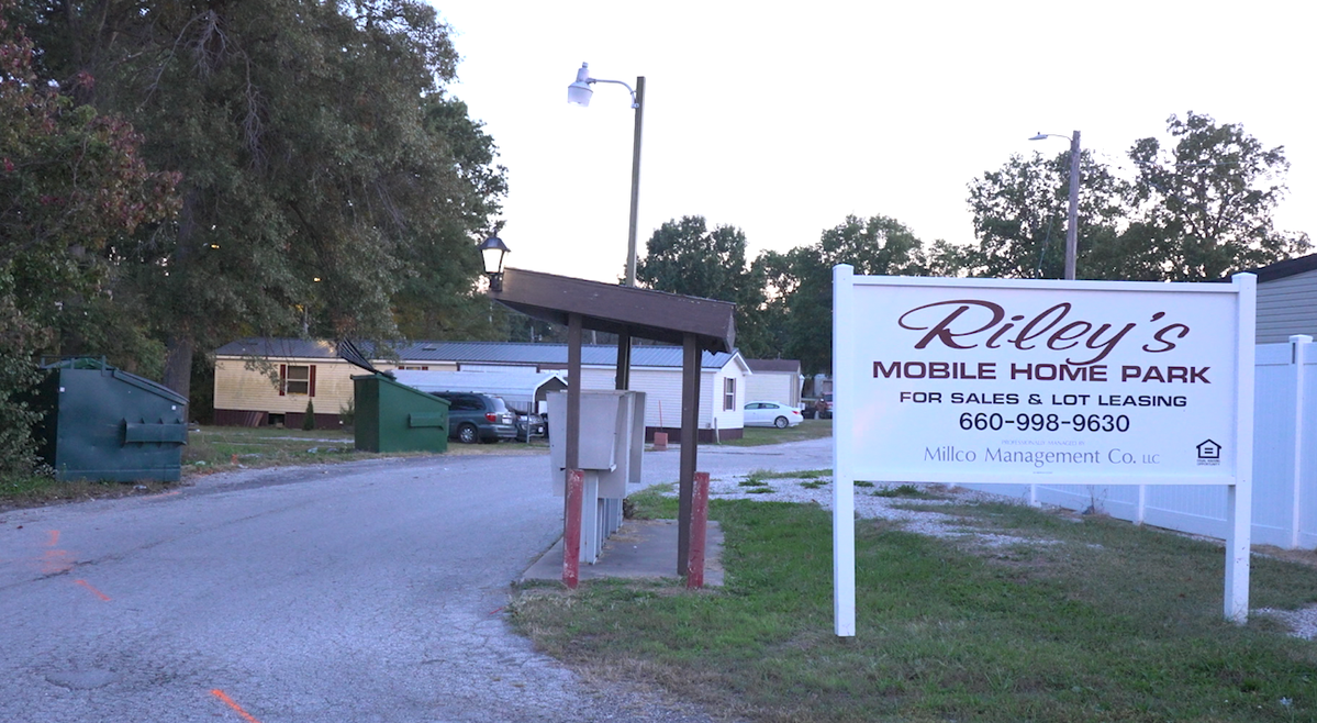 Moberly mobile home park residents without water for several days