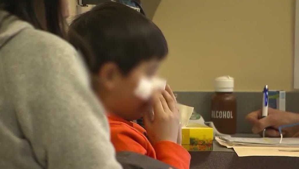 An unidentified illness is stumping medical professionals and keeping patients sick for weeks on end in the Des Moines area.