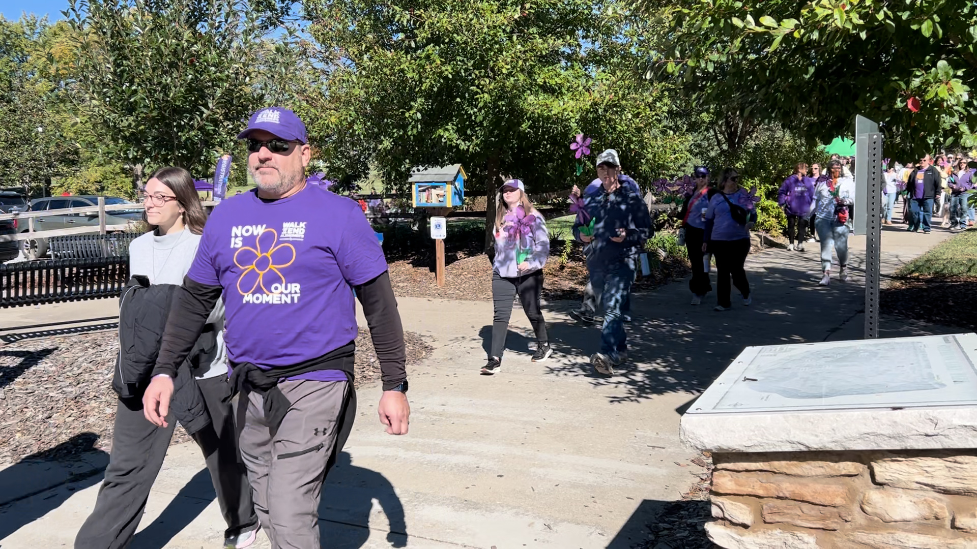Hundreds gather in Columbia for Walk to End Alzheimer’s