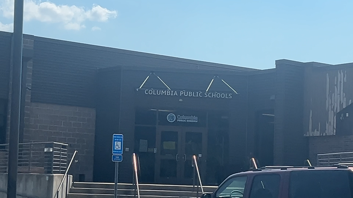 CPS discusses 10-year bond question
