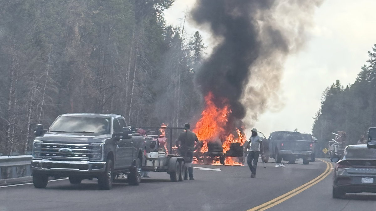 Vehicle fire leaves one dead in Fremont County