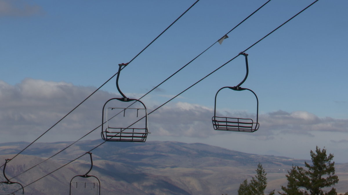 Pebble Creek Ski Area sees snow