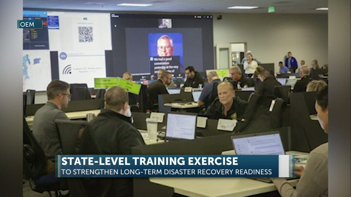 Oregon tests long-term recovery from a potential volcanic eruption