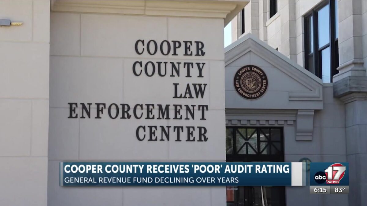 Auditor gives Cooper County ‘poor’ rating after noting late fees on credit cards